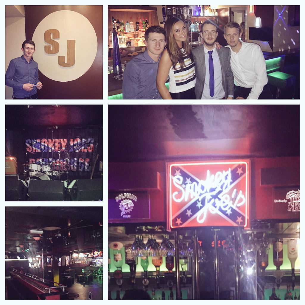 WOW!! What an amazing gig!! Such a great crowd!! ❤️@Smokey_Joes!! <a href="/Grimesy11/">Grimesy</a> <a href="/JoeRideout1/">Joe Rideout</a> <a href="/AlanaMilesMusic/">A L A N A|M I L E S</a>