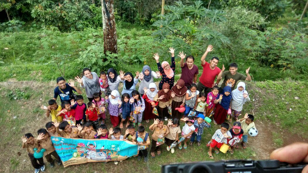 buleut's tweet photo. Terimakasih kaka! Buleut 2 Mei 2015, "Kartu Pos Untuk Bapak Presiden" Selamat Hari Pendidikan Nasional :) #BuleutMay http://t.co/h5sbYlDT9L