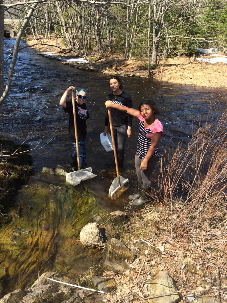 iCreateCB's tweet image. Wrapping up the iEngage weekend! kids enjoying an afternoon on the pond with Jessica MacSween!