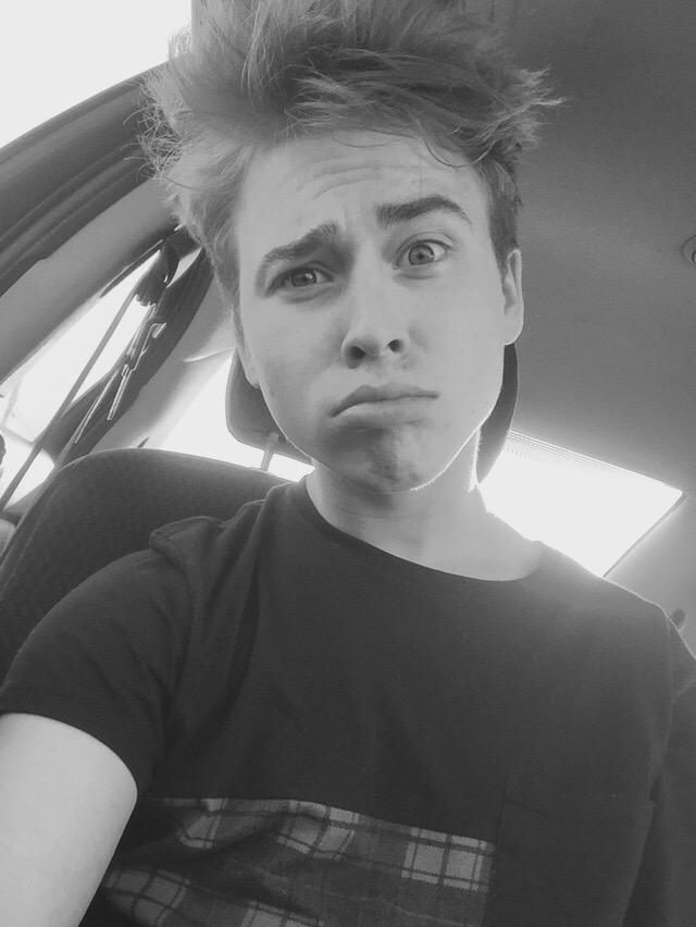 TheDylanHolland tweet picture