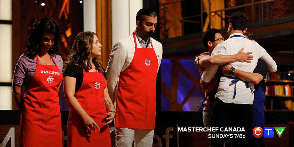MasterChefCDA's tweet photo. RT to congratulate the @codykarey-led Blue Team on their #CanoeCookoff win! #MasterChefCanada http://t.co/qqx9ti43HM