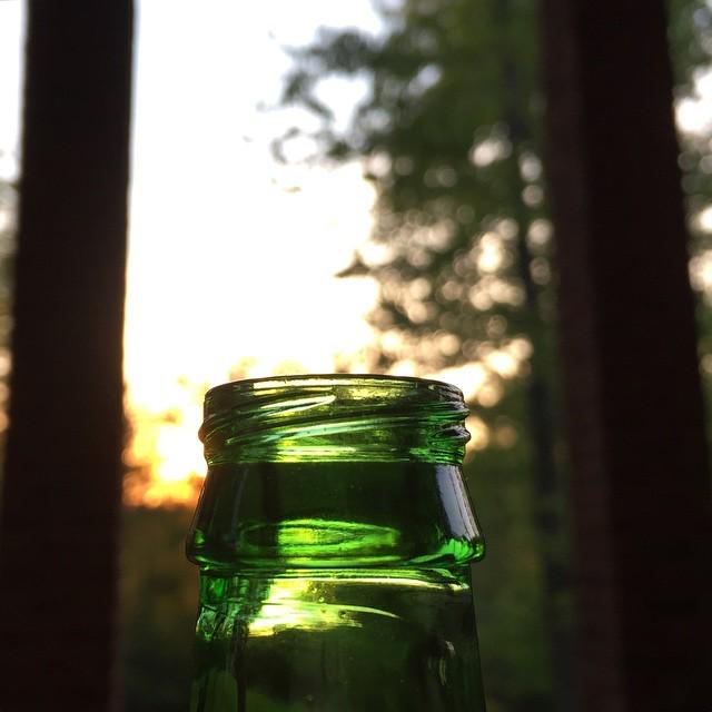 pamelaiwilson's tweet image. @davedelaney, cheers! #samesunset #differentbeer