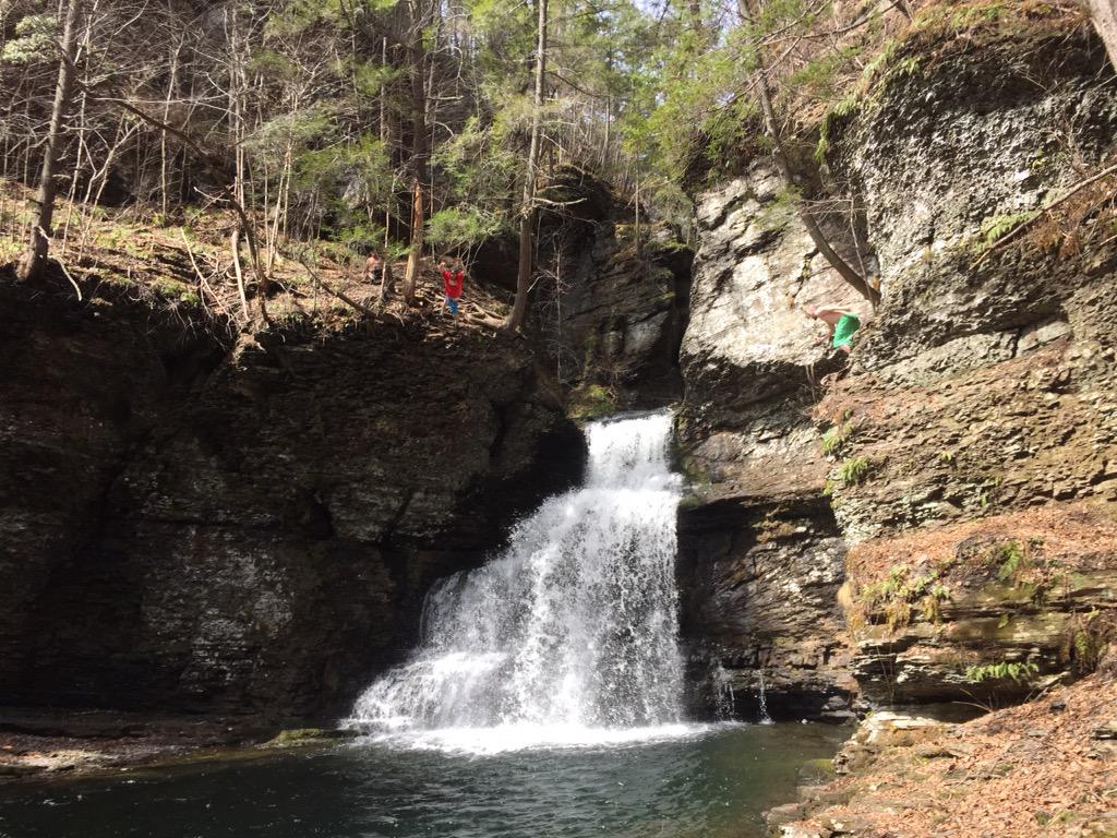 makeituptome's tweet image. Adams Falls, PA.. Find spots like it near you using this map #BigSwings appsto.re/us/kn4c1.i