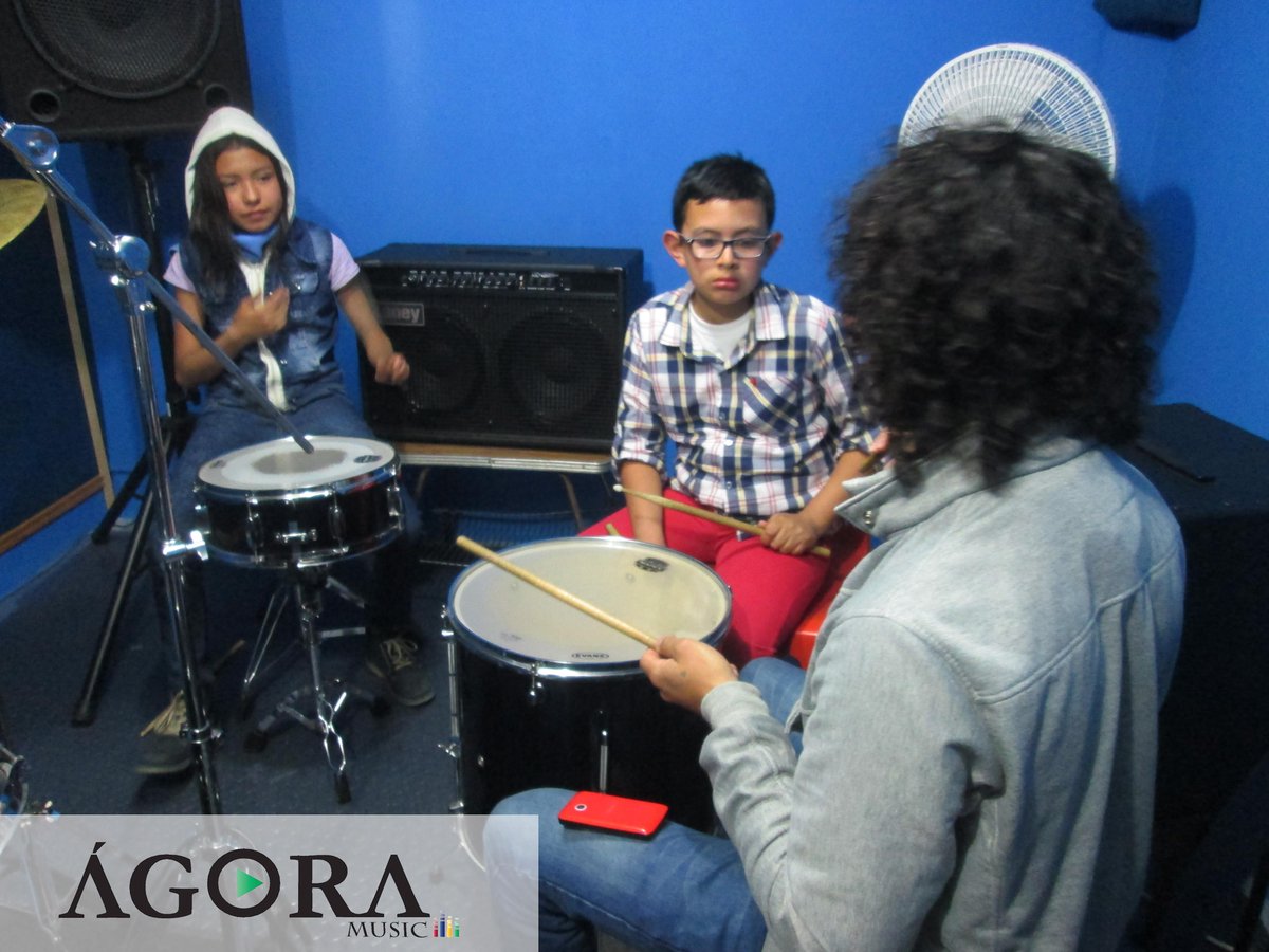 AgoraMusicCol's tweet photo. #ClasesDeBatería http://t.co/D1CsSaVA48