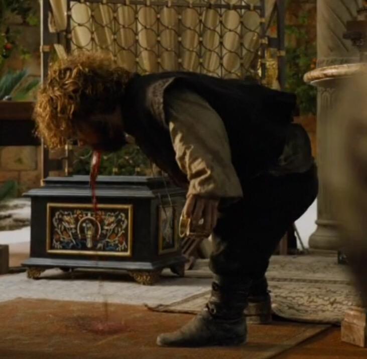 GoT_Tyrion's tweet photo. My reaction when Petyr Baelish kisses Sansa http://t.co/Owjeny602k