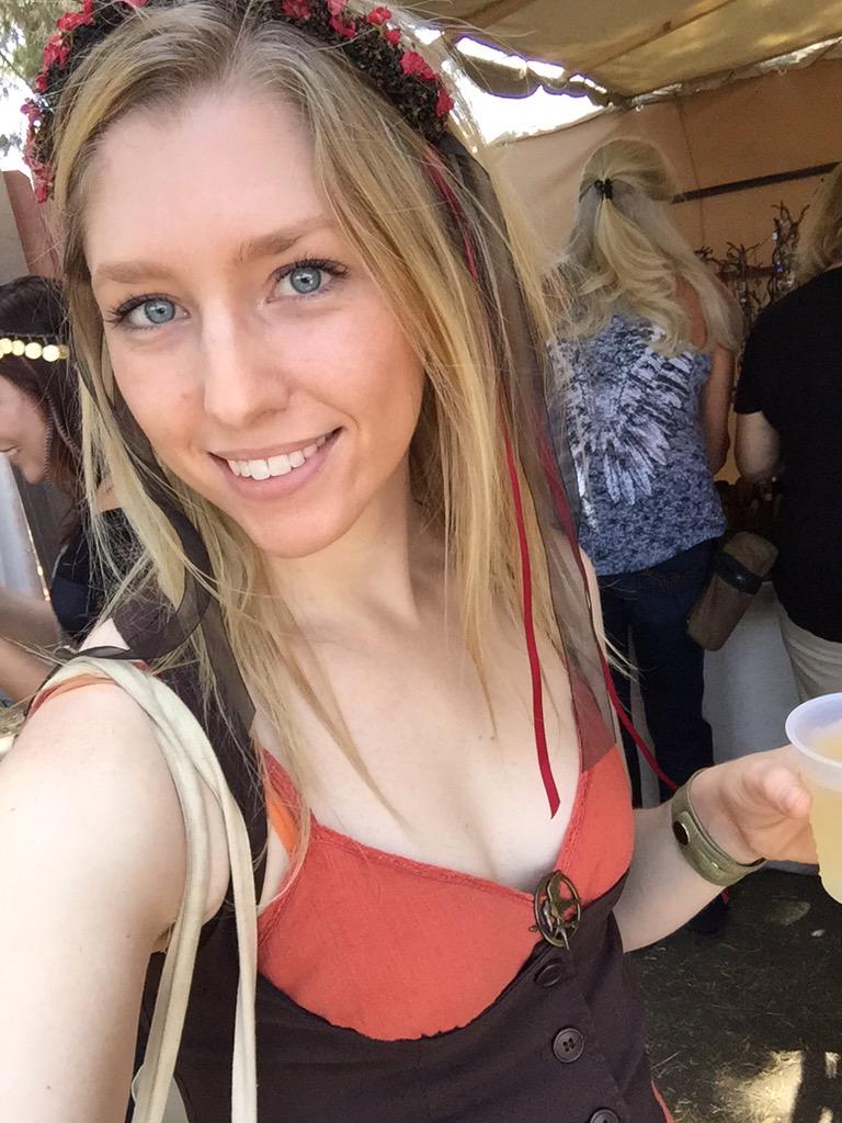 RachelABryant's tweet photo. Got to go #BackInTime today at the #Renaissance #fair! #MockingjayPin #love http://t.co/sZBLUF16RI