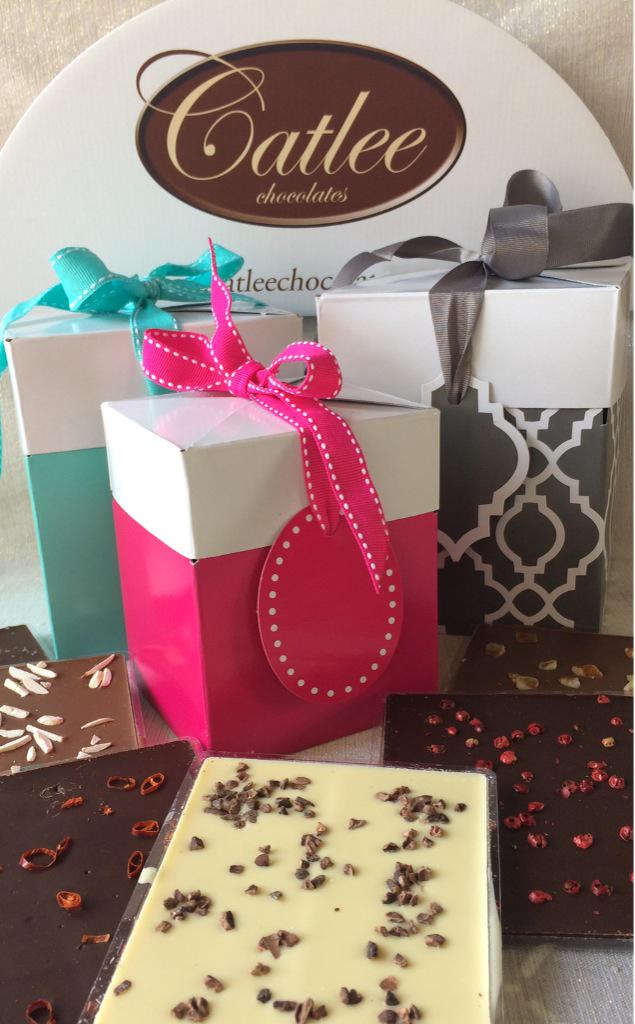 CATLEEChocolate's tweet photo. Mother's Day is right around the corner, send you mom the best handmade chocolate bars in VA http://t.co/srtq2tNCSq http://t.co/sVgio0Ng88