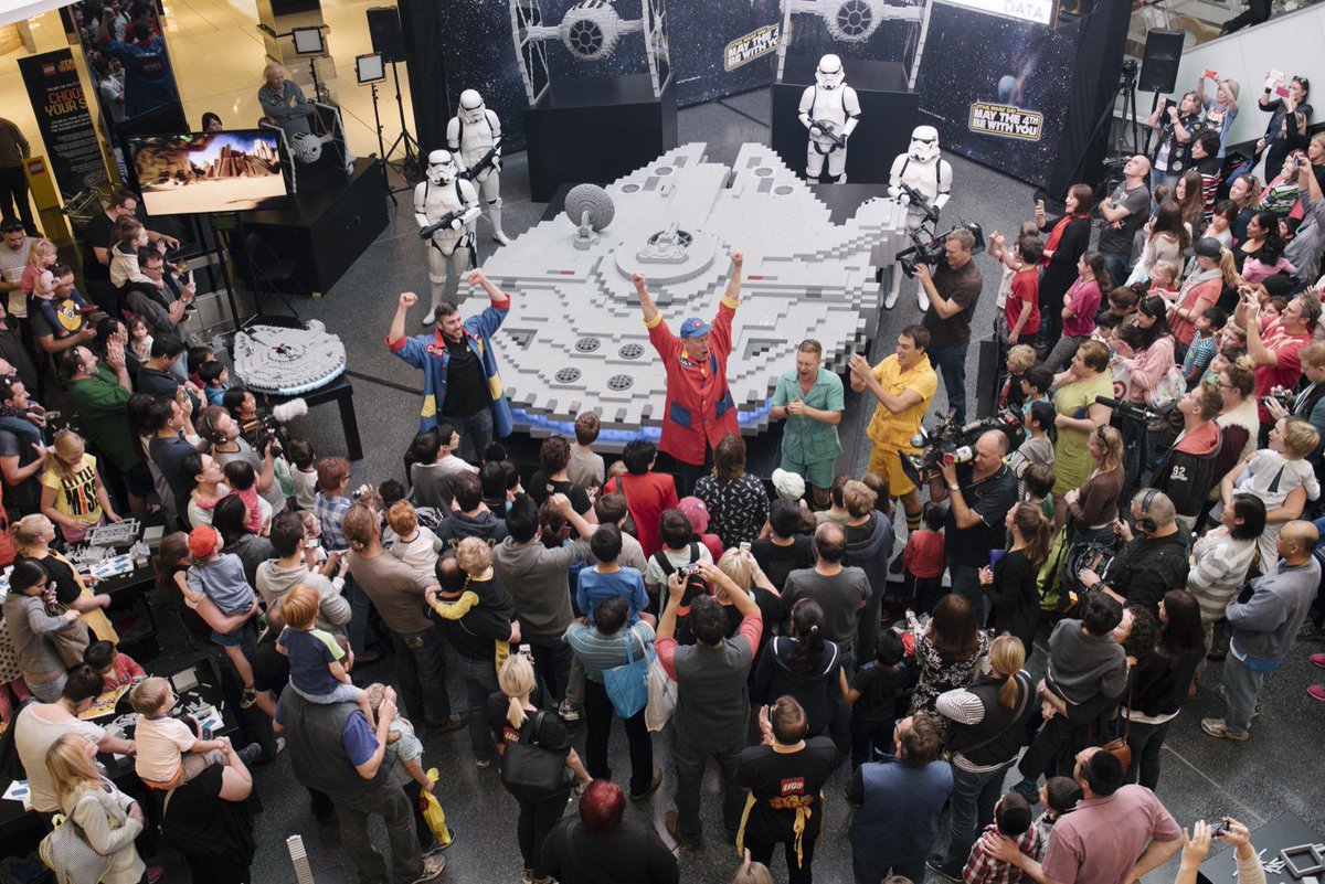 LEGO_Group's tweet photo. Australia celebrates @starwars day, with the help of LEGO Master Builders! #StarWarsDay #LEGOStarWars http://t.co/tU9ifoLHjZ
