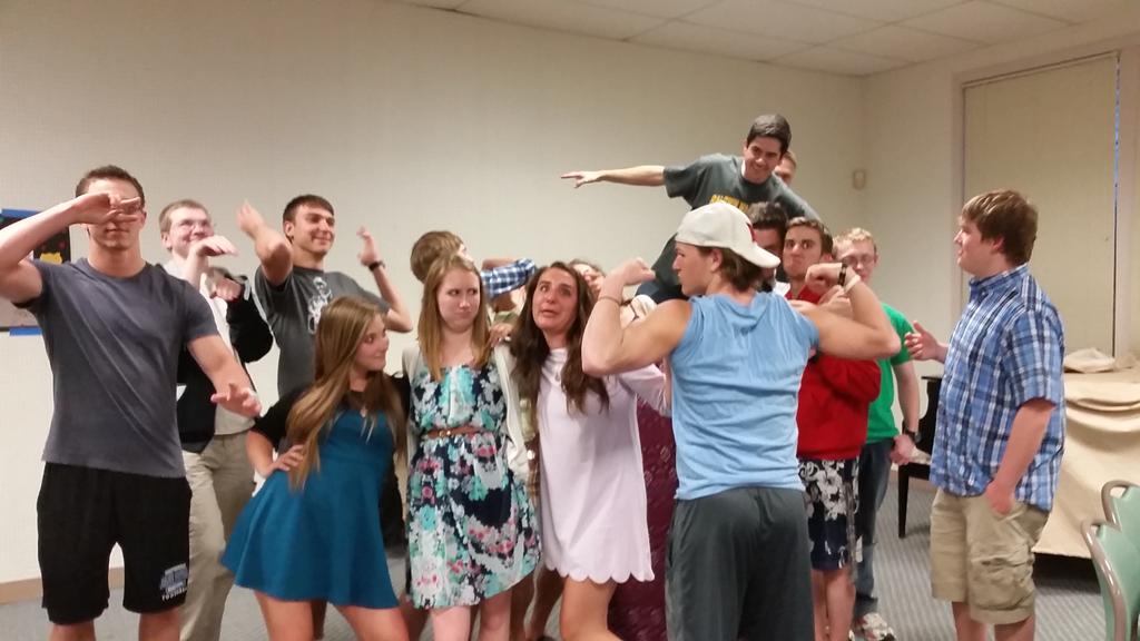 BasilTeen's tweet photo. .@LifeTeen Blessed to have such a faithful crew of seniors at this last life night #YouAreLoved #GetToMass #Jerm2911 http://t.co/fQX1tejoxO