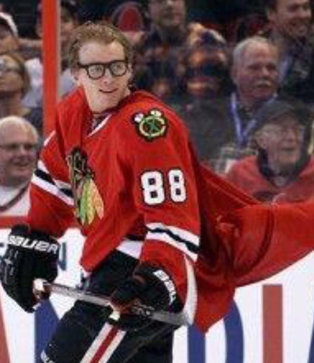 TerriHilt's tweet photo. I'm Patman.
#MuddyMitts
#CHIvsMIN #LETSGOHAWKS #BecauseItsTheCup http://t.co/1YpIBd91b3