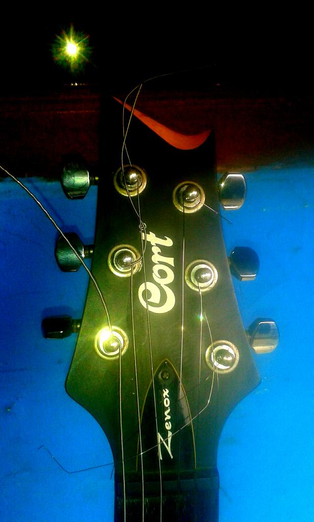 zakaTD's tweet photo. FS: GITAR CORT ZENOX Z42 MADE IN INDONESIA CODE SERIAL NUMBER : 080909626 
Minat : 7EC6937D / 08972960856 http://t.co/ALNx44OJIh