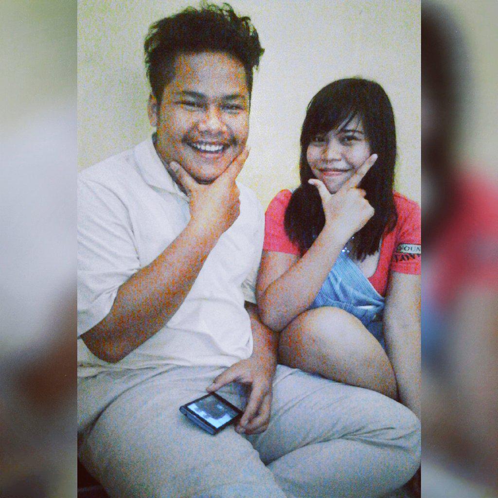 juwithaMilala's tweet photo. With dean 😜😊 http://t.co/38OHjqlAFs