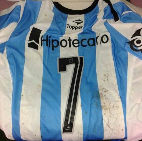 FutbolPermitido's tweet photo. RT Seguinos y Participa del sorteo de la camiseta de BOU escribiendo a #FP100programas @AlinaMoine @DiegoBrancatell http://t.co/8aqHLY5dBR