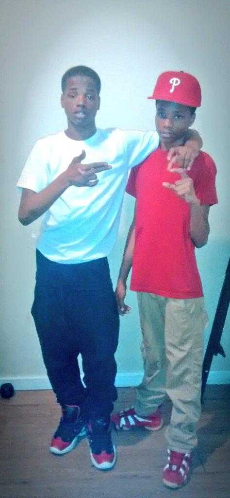 Rah_Bankz's tweet photo. On lil bro I won't go 🙏⚠💯 http://t.co/LD5QIilnnP
