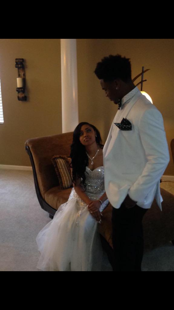 BSlay2k16's tweet photo. @KaayRoyal_ 🔥💘 #prompics2015 #BloomSlay2k15 http://t.co/eA0rNWrFSS