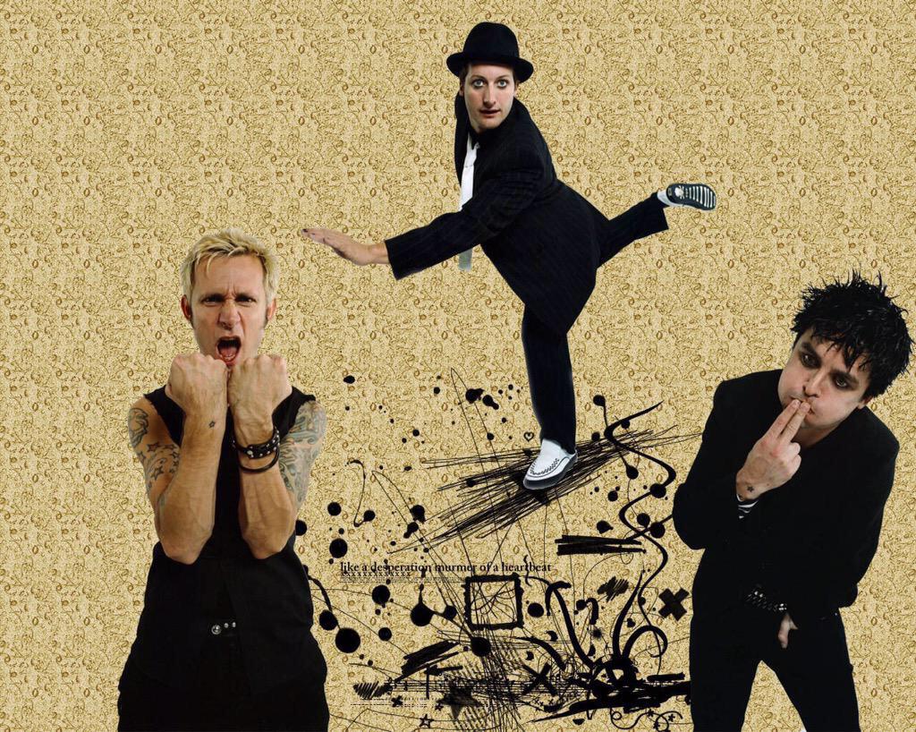 To day is Green Day in Japan.
and Happy Birthday 

Mike Dirnt!!!!!!!!!!!!! 