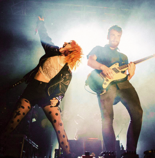 FrasesParawhore's tweet photo. Writing the future tour [02.05.15] // [x] http://t.co/kVQt7r458M
