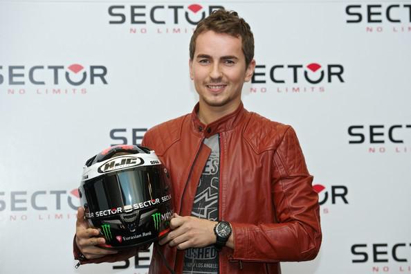 Happy Birthday Jorge Lorenzo!!!pembalap motor asal Spanyol ini berusia 28 tahun ini!! 