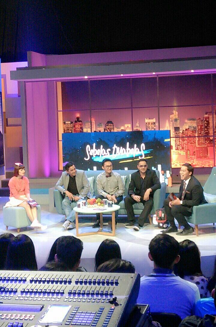 RT <a href="/pm_management/">pm_management</a>: <a href="/Bowby_MrBee/">boby tince</a>  syuting taping <a href="/sebelasduabelas/">sebelas 12</a> <a href="/KompasTV/">KOMPAS TV</a>