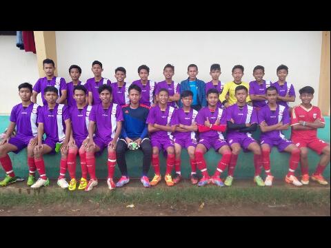 stefanadiwedd's tweet photo. Ragunan soccer school http://t.co/UoihREbpXo