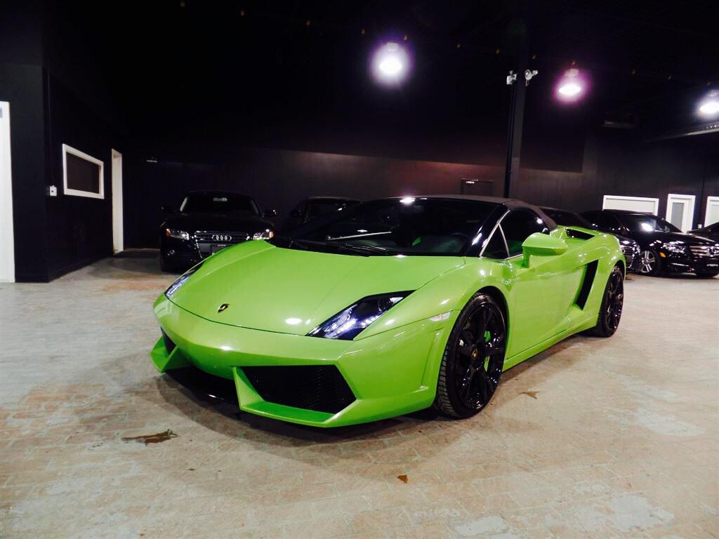 itsmattlloyd10's tweet photo. #Lamborghini #NewCar #SuperCar #Forex #LearnToTrade #Stocks #FinancialMarkets #ByeFerrari #Green #TMT #Wealth http://t.co/a8mo9Oegpo