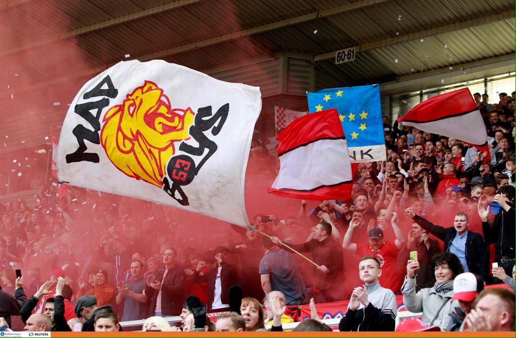 john_finny1's tweet photo. More teams need to be like this with flags, banners, streamers etc. it looks great!! #boro #mfc http://t.co/9BIidFuAIf
