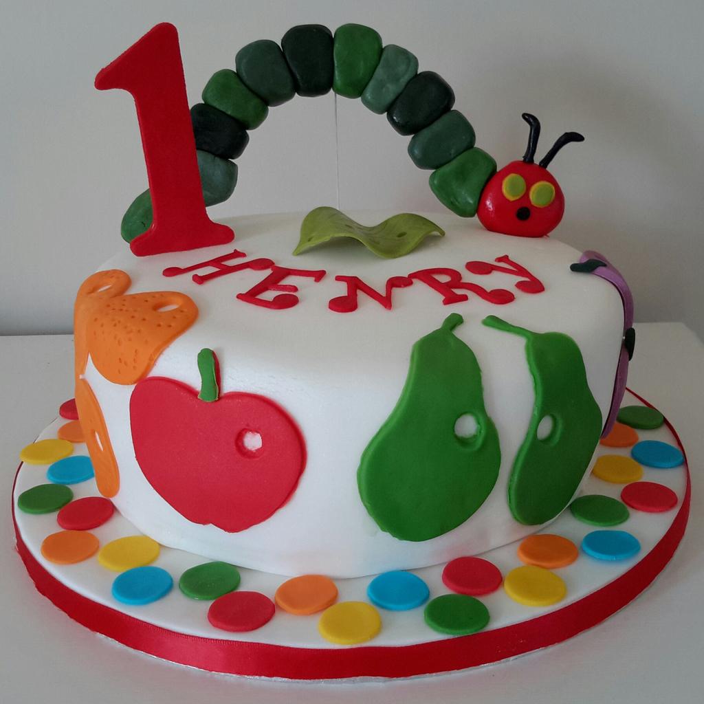 CupcakeBazaar1's tweet photo. Hungry Caterpillar Cake for a first birthday #hungrycaterpillar #hungrycaterpillarcake #birthdaycake http://t.co/Dl0Z0tZAdH