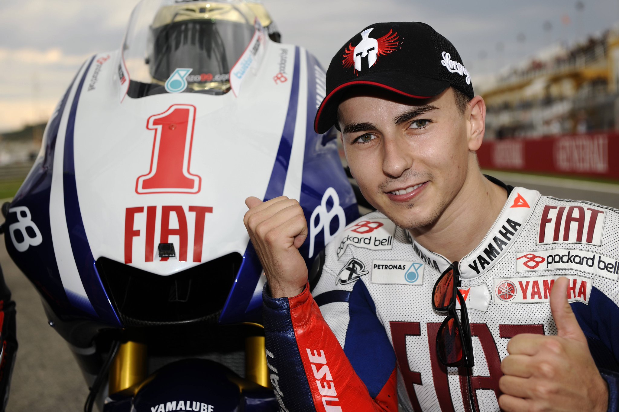 Happy 28th birthday to the one and only Jorge Lorenzo! Congratulations 