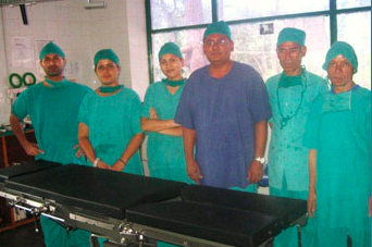 doublecharity's tweet photo. A Surgical Team in Nepal saving lives today. Keep them going via a charity with no overheads http://t.co/JorOaJJ5qu http://t.co/h2td74mn9r