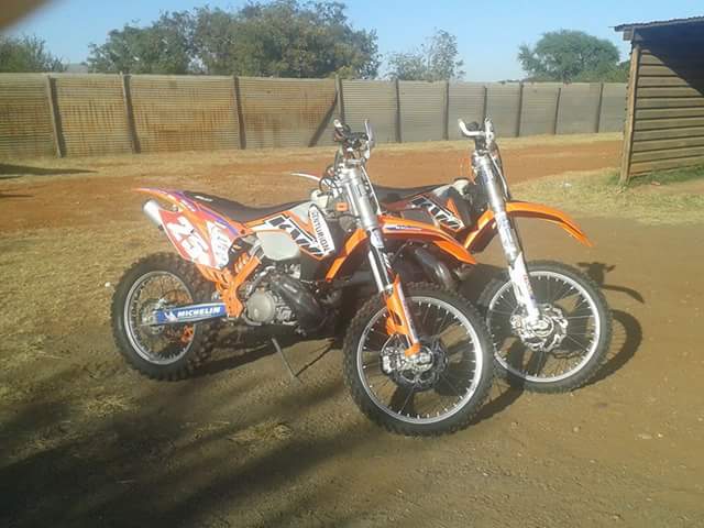 YankepYanke's tweet image. Lekker by De wildt gery die naweek!!!!