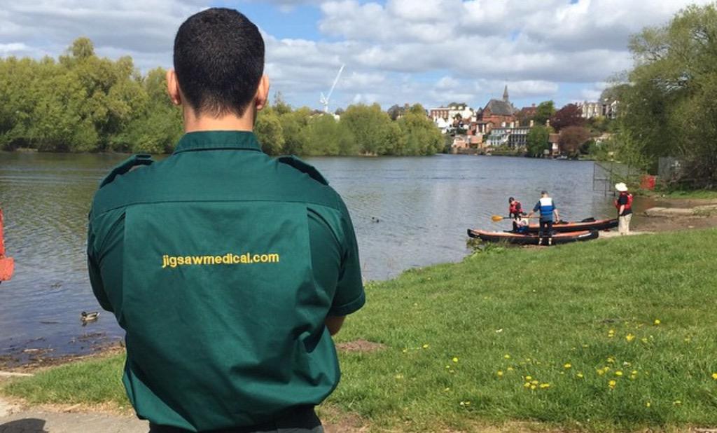 jigsaw_medical's tweet image. One of our crews on standby for @NWAmbulance in #Chester on this fine #BankHolidayMonday. Stay safe all.