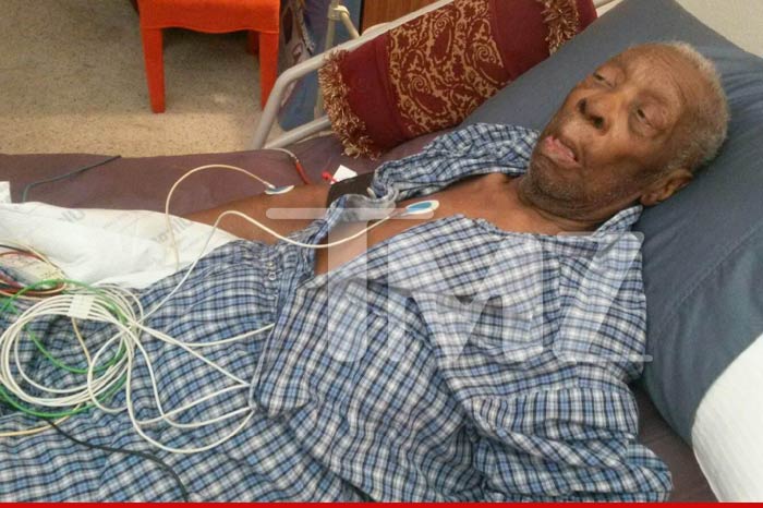 Sang legenda Blues, BB King, sudah bbrp  pekan ini terbaring sakit akibat dehidrasi dr diabetes yg mengidapnya :(