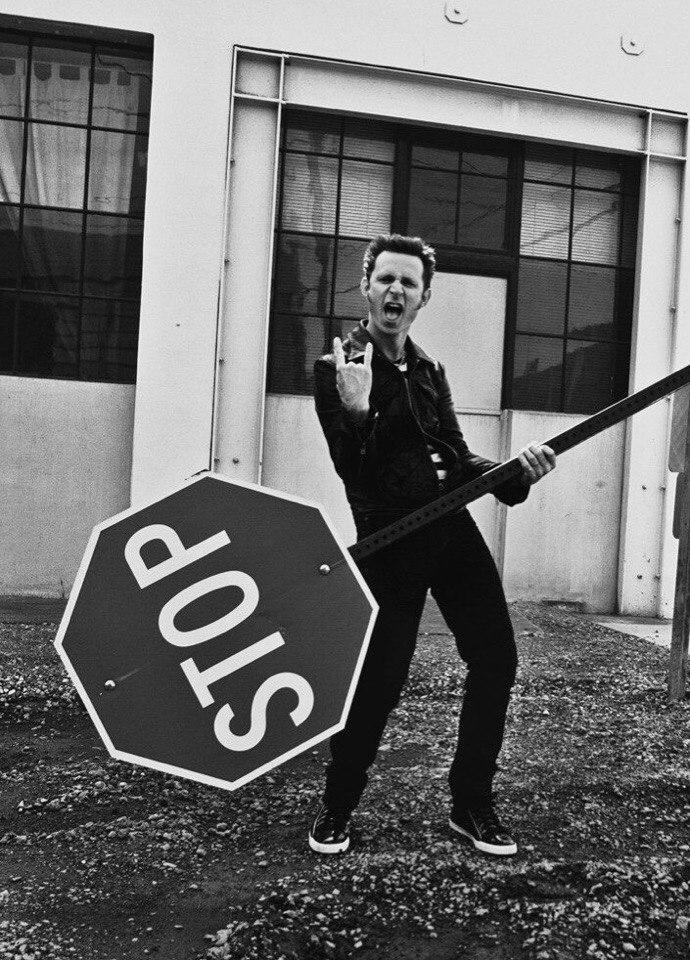 Happy Birthday,Mike Dirnt!  