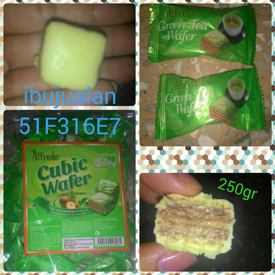 ibujualan's tweet photo. Alfredo cubic wafer green tea. 55000/pack @iklanyuk http://t.co/npJeQxjVwL