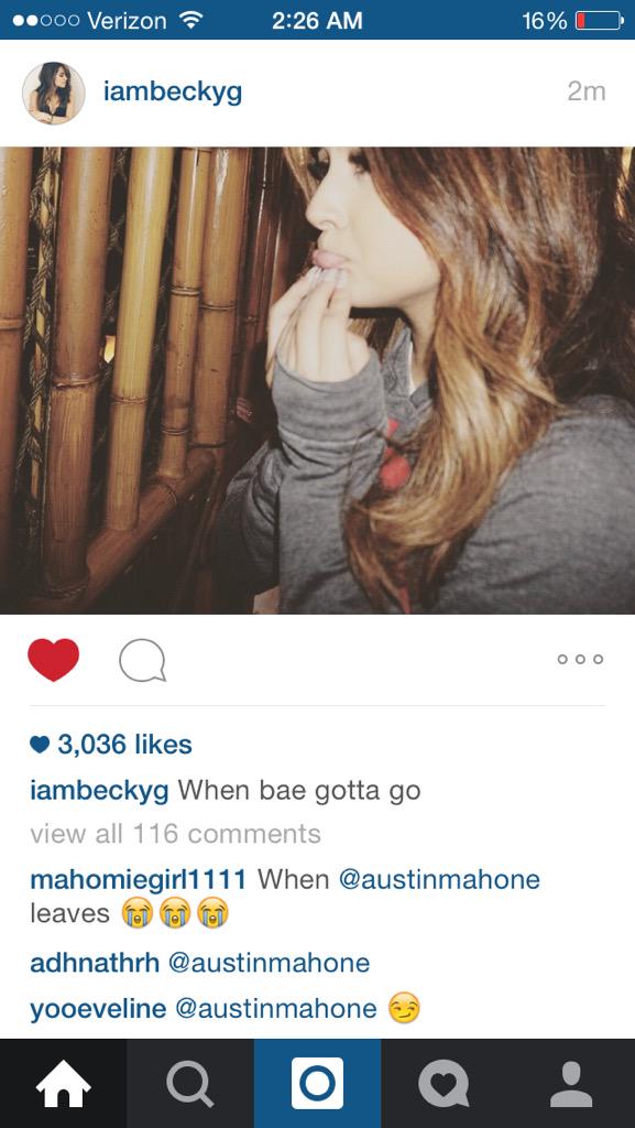 ButMomItsAUSTIN's tweet photo. @AustinMahone wife her http://t.co/dNN99SAsWs