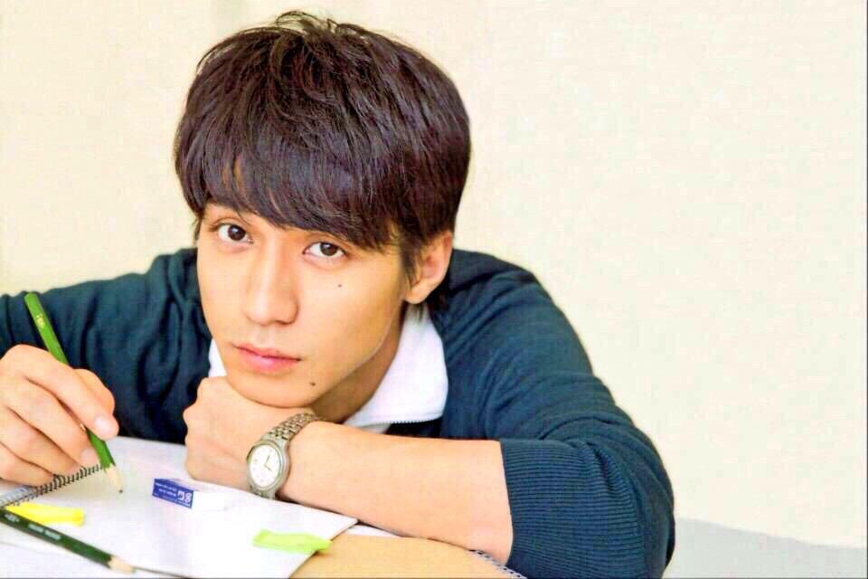 nnnn1103's tweet photo. 《

       俺の生徒全然居らん ..

       御前、先生の生徒に成らへん ?

       #RTした人迎え

                                                   》 http://t.co/CGIAqcnXzD