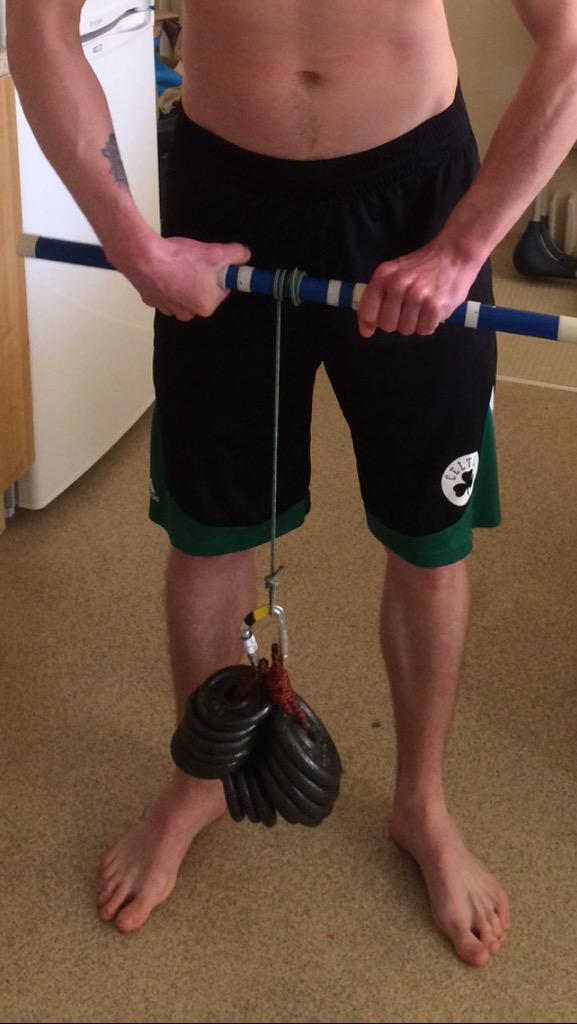 MattyGorton1's tweet photo. 10kg pole rolling. Getting strong before breakfast @philcollierMI http://t.co/BigD9bB63n