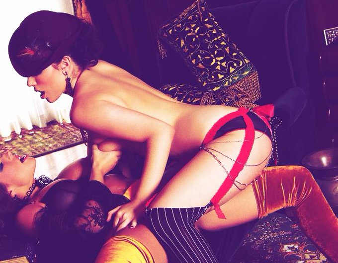 Watch doodhwali's leaked NSFW photo on TwXstars