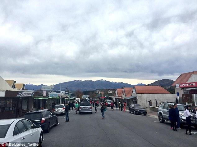 DailyMail's tweet photo. 'Severe' earthquake strikes in the South Island of New Zealand http://t.co/0lSjDNXxuR http://t.co/58nMeqznrJ