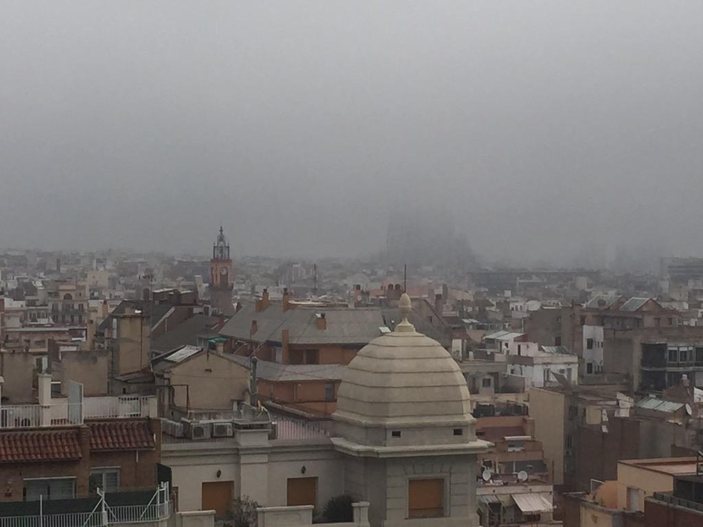 davidmarimon's tweet photo. La Sagrada Familia in the fog from #catchoom HQ #Barcelona http://t.co/0JUQj4HpXM