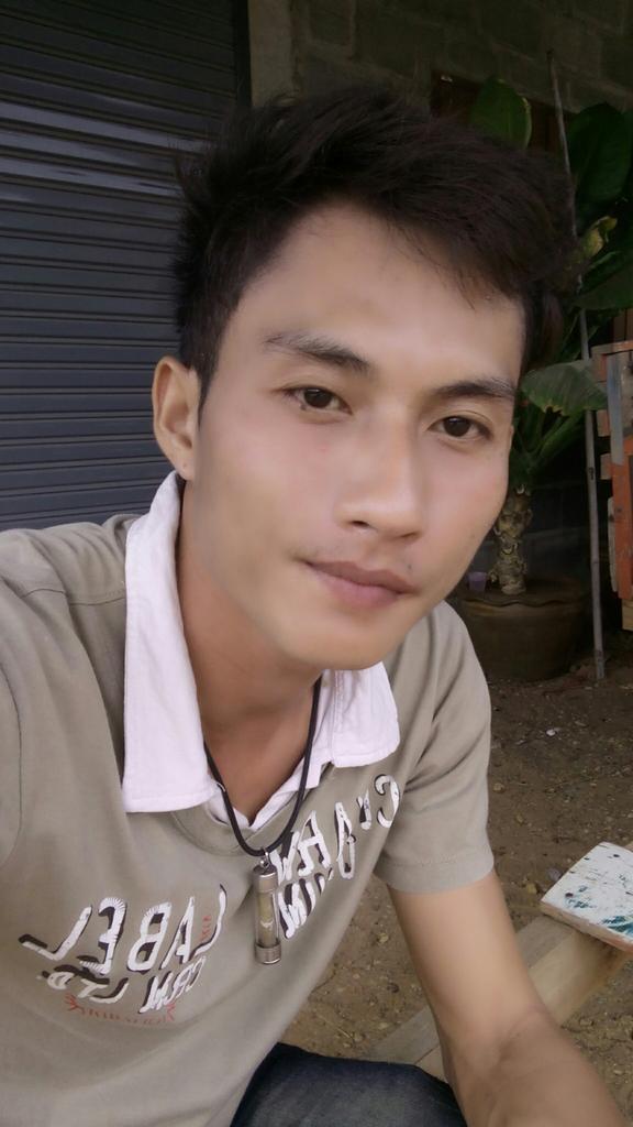 tpimpisan's tweet photo. ร้อนมากมาย http://t.co/uXVnsJ3lsD