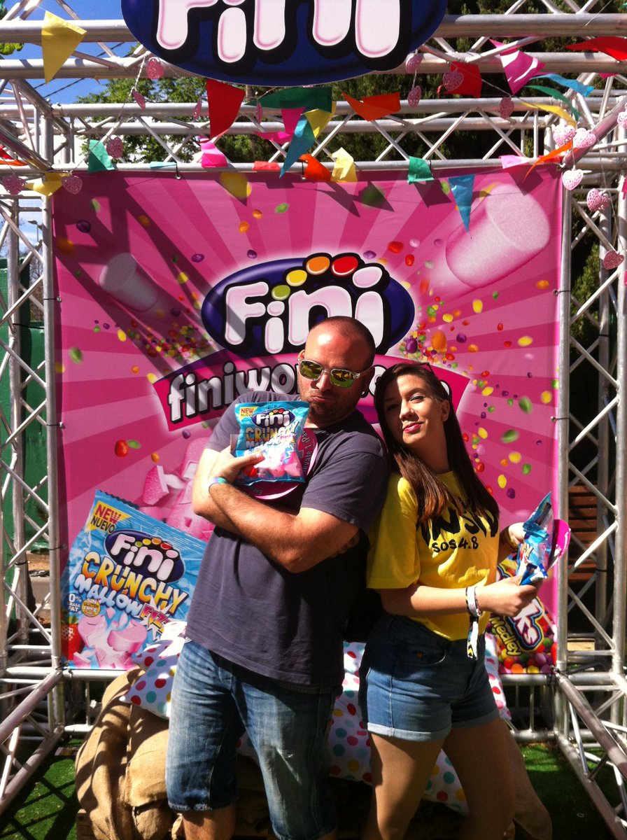 Fini_golosinas's tweet photo. Eres tú el de la foto? RT! La foto con más RT tiene #ipad! #FINISOS #SOS48festival #sosfestival #ACHO http://t.co/D2mlJZbJB4