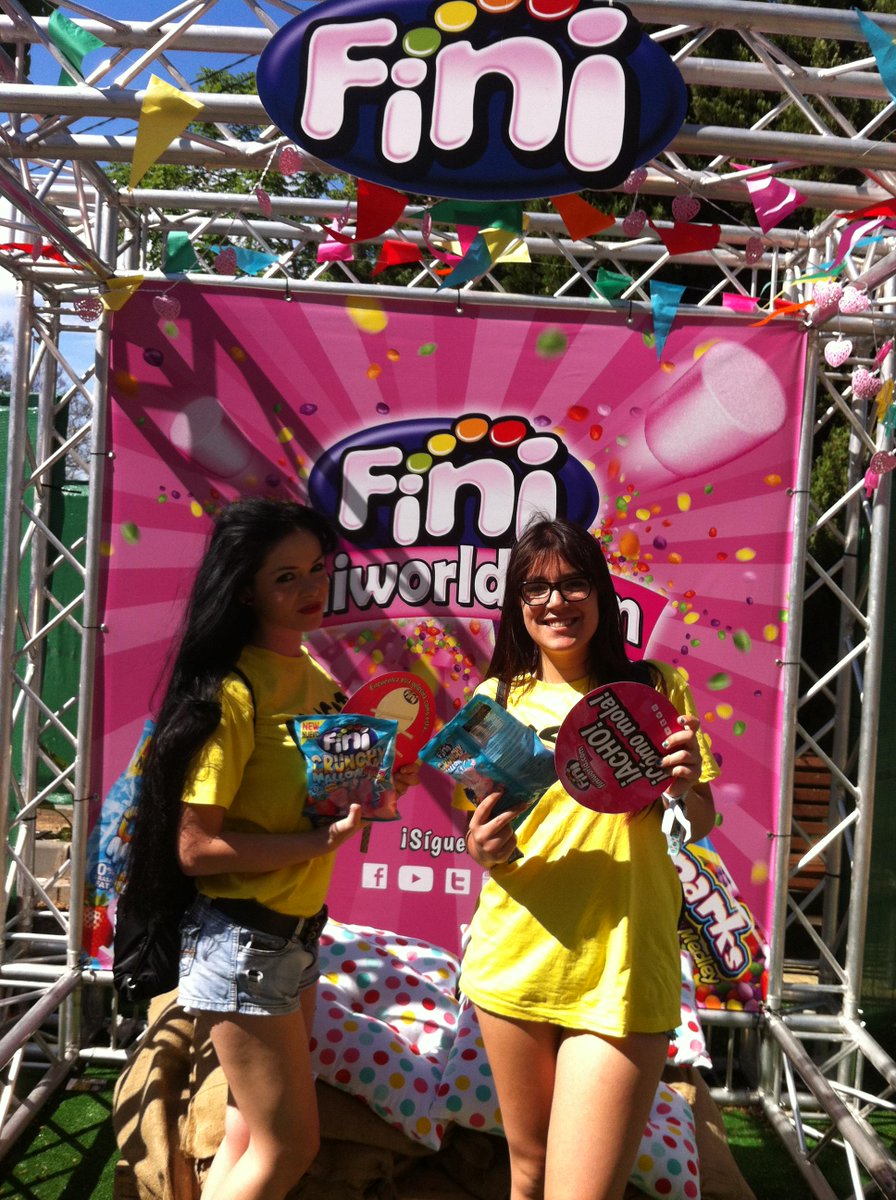 Fini_golosinas's tweet photo. Eres tú el de la foto? RT! La foto con más RT tiene #ipad! #FINISOS #SOS48festival #sosfestival #ACHO http://t.co/EjlvDYqfPl