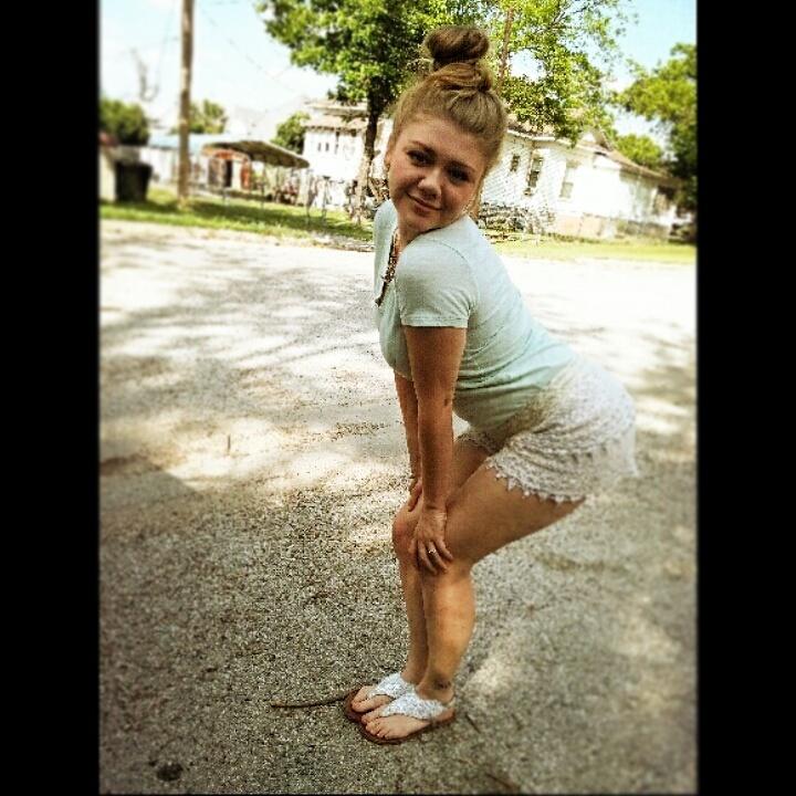 queenashlie0's tweet photo. Blonde hair, hazel eyes, thats ahh cold bunny!
Check out my honor rollll
#GRADEABITCHES #bodyofagoddes ππππ π°π΅ http://t.co/9osY9yweMQ