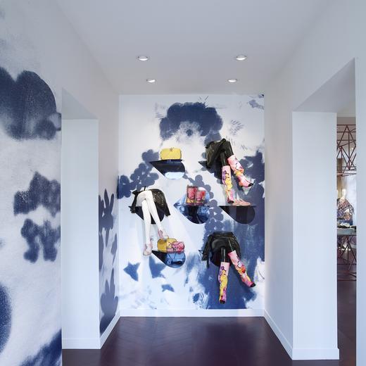 cmabrut's tweet photo. Comme chaque année, @CHANEL a pris ses quartiers d'été à Saint-Tropez : http://t.co/IxHf9FQIfG @Madamefigaro http://t.co/MIIYCYRP0Z