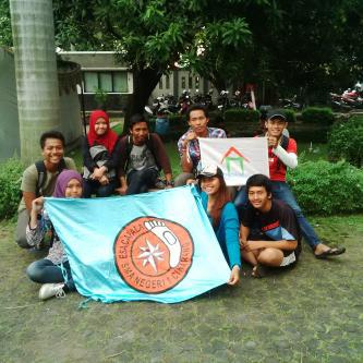 Iwang_Zee's tweet photo. @TEPEPA_SMKN26 Ada salam dari kita nih.. @Esacapala @sheltercikarang 🙋 http://t.co/ZoXh6kwZK6
