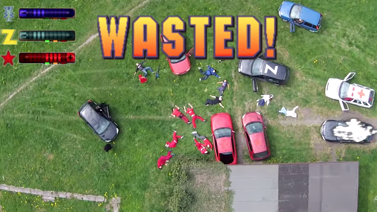 verge's tweet photo. Fans filmed this GTA video with a drone http://t.co/MuUGaVk8R4 http://t.co/qWUlXniTxN