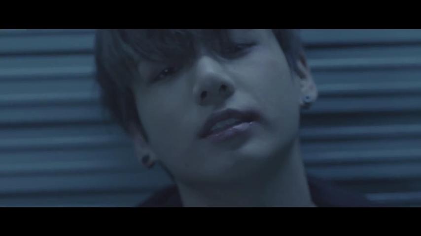 Ай нид ю лов. Чонгук i need u. Чонгук из эры i need you. Избитый Чонгук i need u. BTS I need you Jungkook.