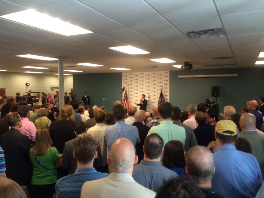 chulskij's tweet photo. Packed room at @kentgop to hear from @RandPaul! http://t.co/BvCkHXCIqe