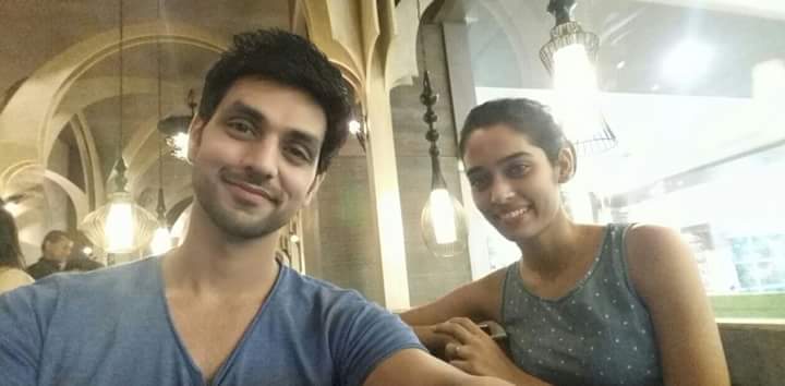 Kulwant_Singh05's tweet photo. @shaktiarora @saxena_1 @StarPlus
#NachBaliye7 #TooMuch #off_screen #selfie #Masti #made4eachother #Love 💞💞💞❤❤❤❤❤❤💞💞💞 http://t.co/38lgwJLztB